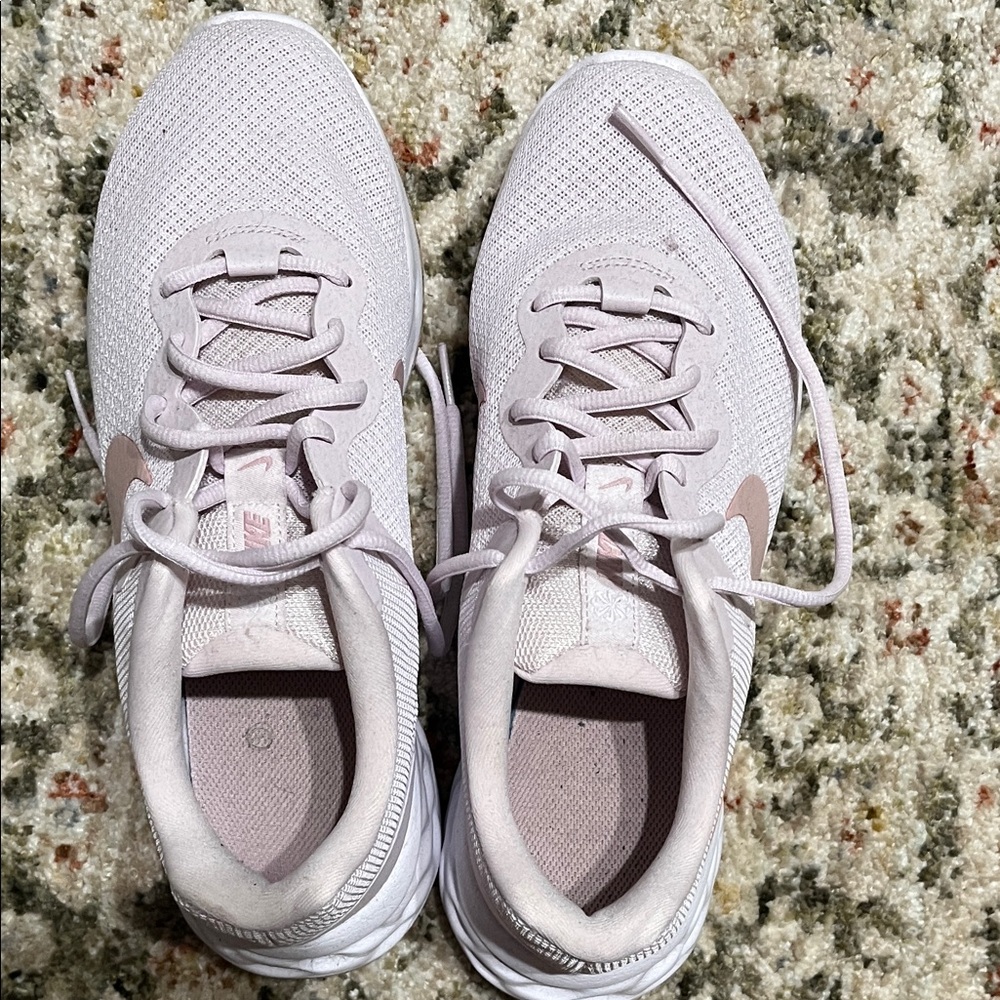 Nike Women's Light Pink Sneakers